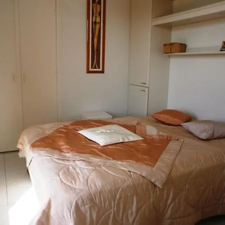 Le Lavandou, 2 Pieces, 4 Personnes - Fr-1-251-459 *